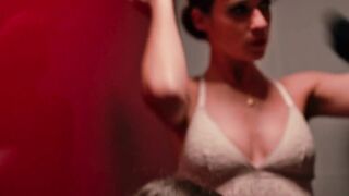 Niv Sultan nude - Tehran (2020) (Season 1, Episode 1)