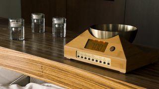 Sara Ryan sexy - Get Shorty (2017) (Season 1, Episode 10)