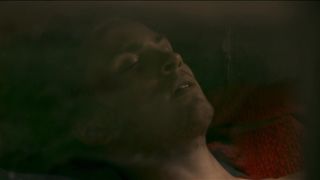 Svenja Jung nude - Die Mitte der Welt (2016)