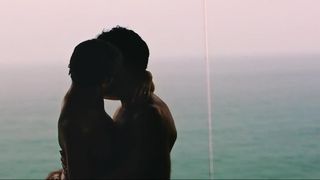 Andreia Horta naked - Elis (2016)