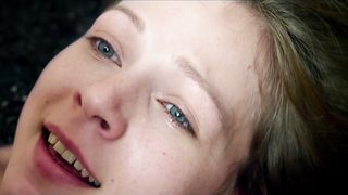Dana Аbyzova nude - Den do (2016)