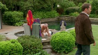 Daryl Hannah nude scene - Keeping Up with the Steins (2006)