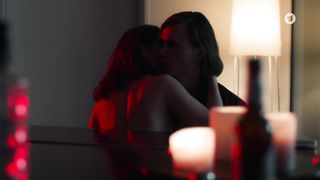 Emma Drogunova sexy - Tatort  (2020)