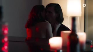 Emma Drogunova sexy - Tatort  (2020)