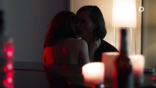 Emma Drogunova sexy - Tatort  (2020)