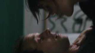 Flore Bonaventura nude - Je voudrais que quelqu'un m'attende quelque part (2019)