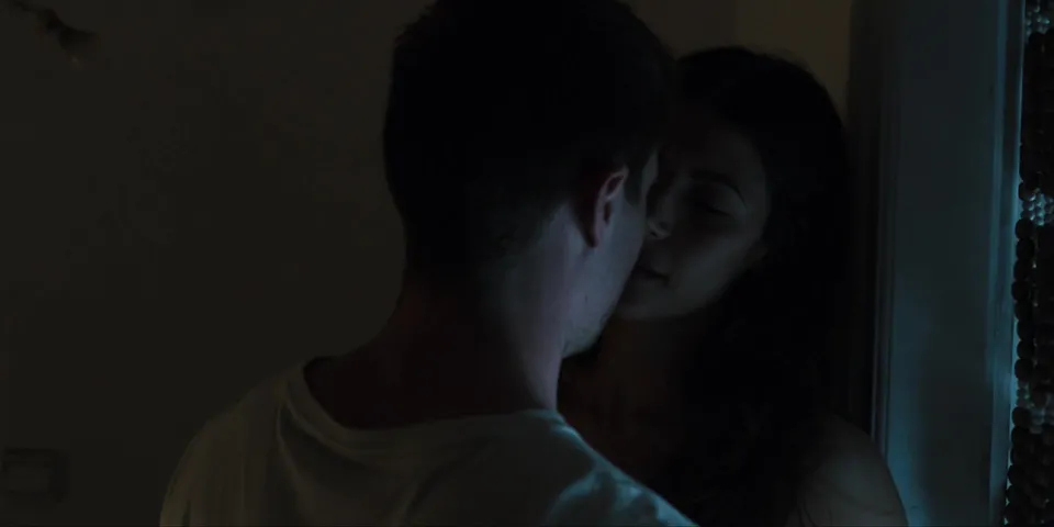  nackt McAdams Karima Professor Green
