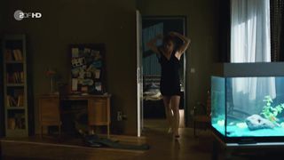Lisa Wagner naked - Kommissarin Heller - Verdeckte Spuren (2017)