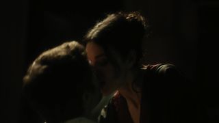 Monica Bellucci sexy - Mozart in the Jungle (2016) (Season 3, Episode 3)