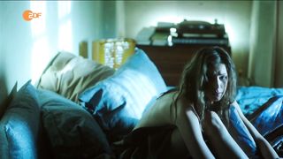 Natalia Belitski nude - Familie! (2016) (Season 1, Episode 2)