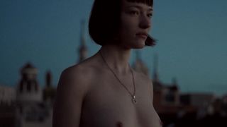 Nerea Revilla Merino nude - ORO (2017)