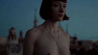 Nerea Revilla Merino nude - ORO (2017)