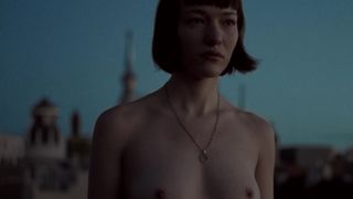 Nerea Revilla Merino nude - ORO (2017)