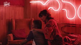 Ruth Becquart, Leticia Verhaeghe topless - Chaussee d'Amour (2016) (Season 1, Episode 1)