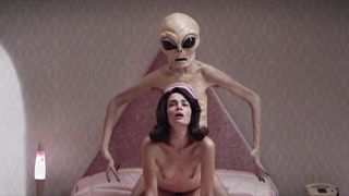 Sara Rivero naked - Lo siento mi amor (2018)