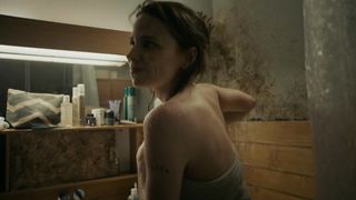 Suzanne Clement naked - Derapages (2020) (Season 1, Episode 1)