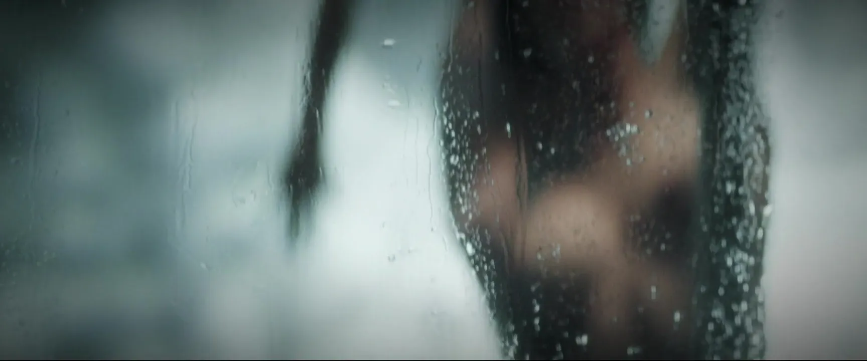 Diana Durango hot - Wild Card (2015)