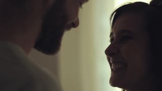 Julie De Bona nude - Un regret (2015)