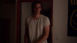 Lola Saint-Gilles sexy - Adele en aout (2016)