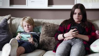 Miranda Leonhardt nackt - Rabenmutter  (2016) (Season 1, Episode 1)