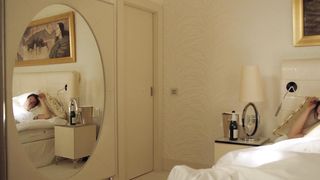 Anna Kaderavkova nude - Stastny novy rok (2019)