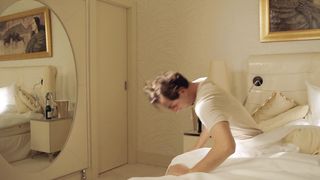 Anna Kaderavkova nude - Stastny novy rok (2019)