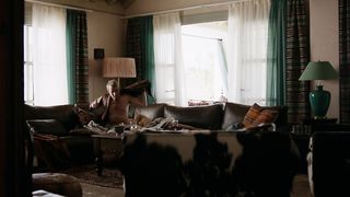 Fernanda Diniz sexy - Berlin Station (2017) (Season2, Episode2)