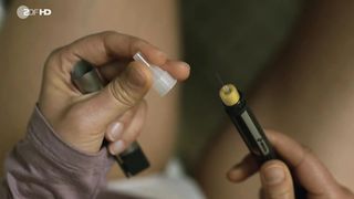 Petra Schmidt-Schaller nude - Ellas Entscheidung (2016)