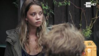 Sophie Breyer sexy - La Treve (2016) (Season1,Episode3)