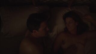 Anne Hathaway hot - The Last Thing He Wanted (2020)