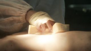 Bella Dayne nude - Guerrilla (2017) (Season1, Episode4)