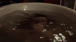 Elodie Frege nude - La main du mal  (2016) (Season1, Episode1)