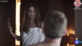 Manuela Velasco nude - Traicion s01e04 (2017)