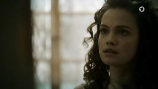 Emilia Schule nude - Charite (2017) (Season1, Episode1)