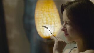 Marta Nieradkiewicz naked - Kamper (2016)