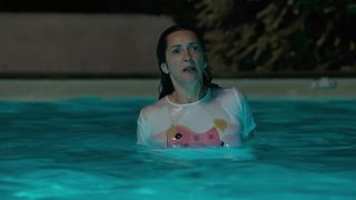 Alicia Endemann, Valerie Karsenti - Ma Famille t'adore deja (2016) Naked TV movie scene