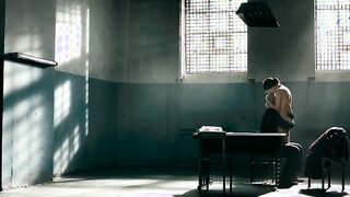 Anna Kanaris - Razgovor (2012) Naked actress in a TV movie scene