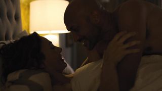 Annie Parisse - Friends from College s01e01 (2017) Nude TV movie scene