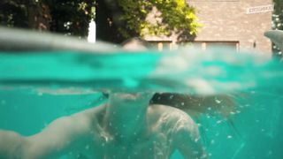 Bianka Berenyi - Viragvolgy (2018) Nude movie scene