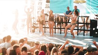 Chantal Zitzenbacher - Die letzte Party deines Lebens (2018) Naked TV movie scene