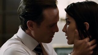 Erendira Ibarra - Ingobernable s01e04 (2017) Naked movie scene