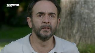 Florence Coste - La face (2016) Nude "topless" scene