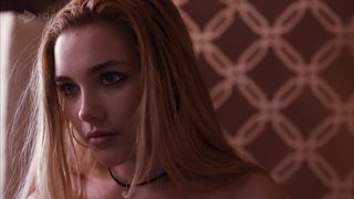 Florence_Pugh__Anna_Friel_-_Marcella_s01e02 (2016)