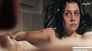 Jessy Moravec - Fische (2016) Naked actress in a hot video