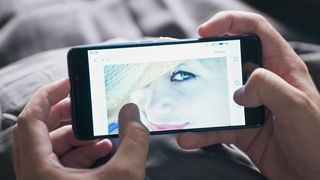 Judit Vas - Mintaapak s01e01 (2019) Nude sexy video