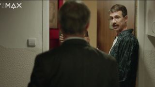 Klara Issova - Zoufale zeny delaji zoufale veci (2018) Naked actress in a movie scene