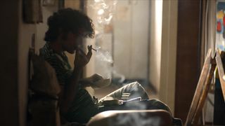 Laura Bellini - Trust s01e03 (2018) Naked actress in a sexy video