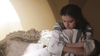 Lily_James__Tuppence_Middleton_-_War_and_Peace_s01e01 (2016)
