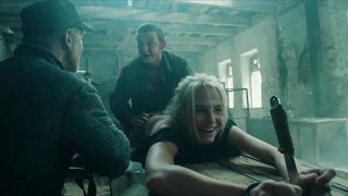 Linda Lapinsh - Igra na vyzhivanie s01e02 (2020) Naked sexy video