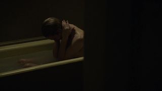 Mackenzie Davis nude - The Turning (2020)